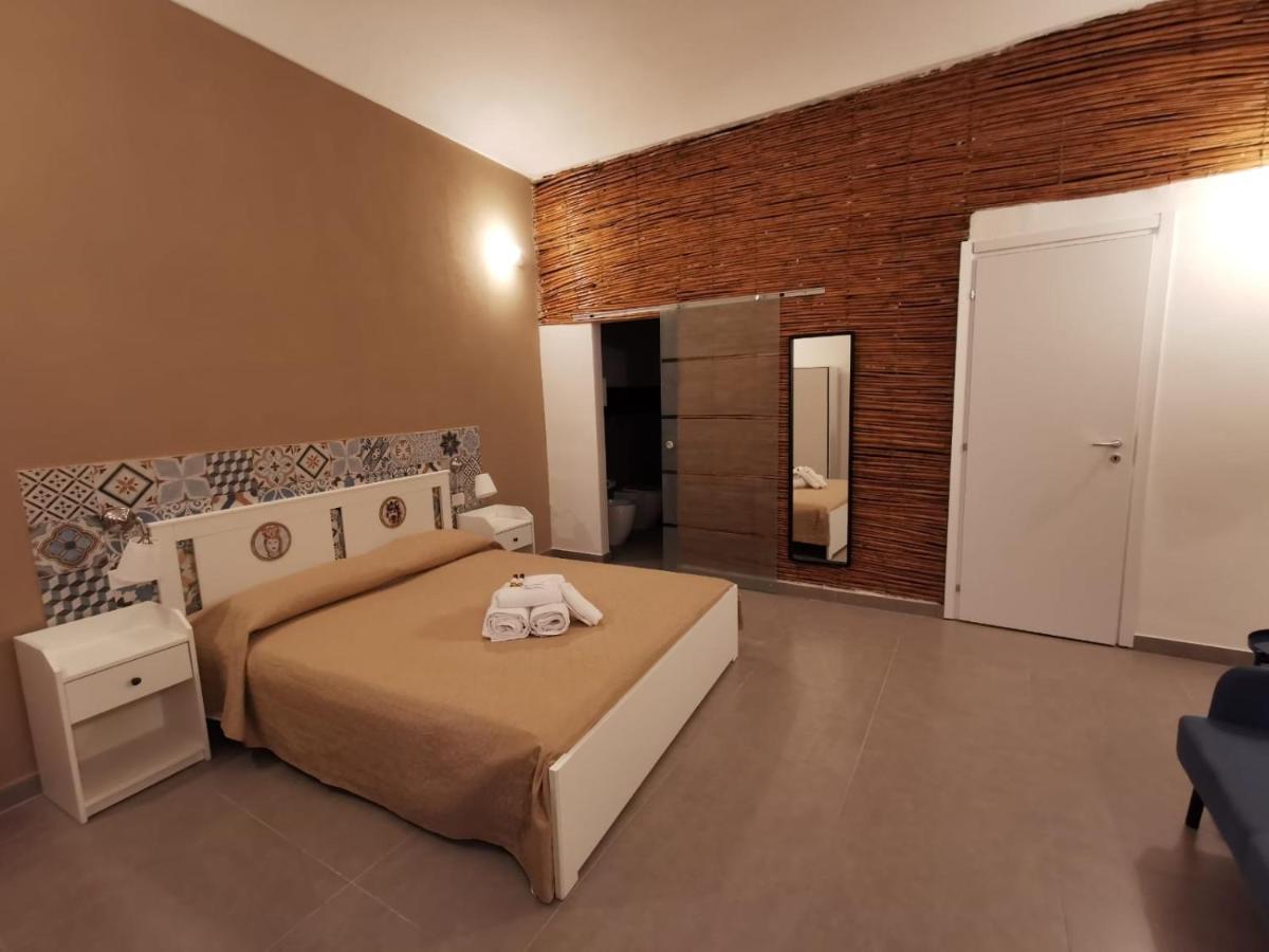 Hercules Suites Noto Buitenkant foto